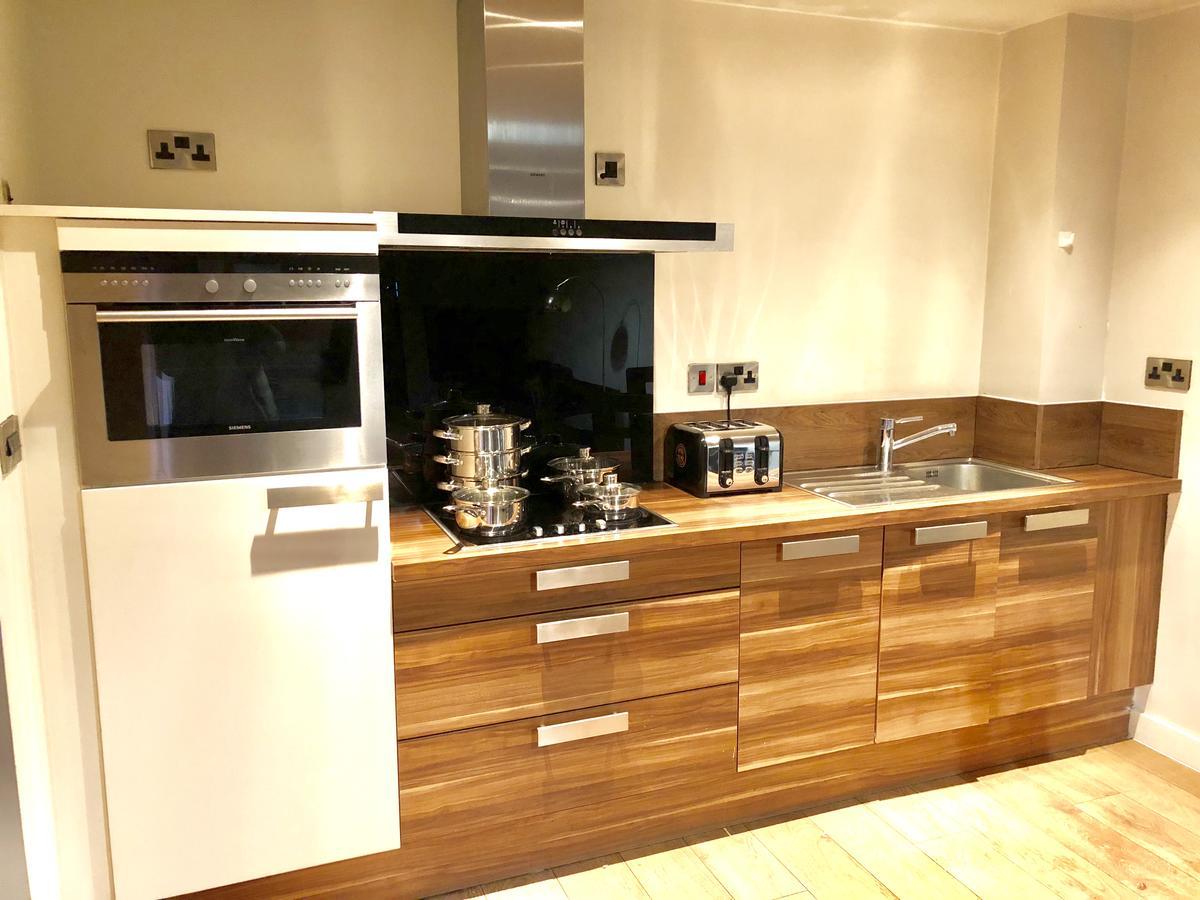 Blonk Street - Luxury Two Bedroom Apartment 셰필드 외부 사진